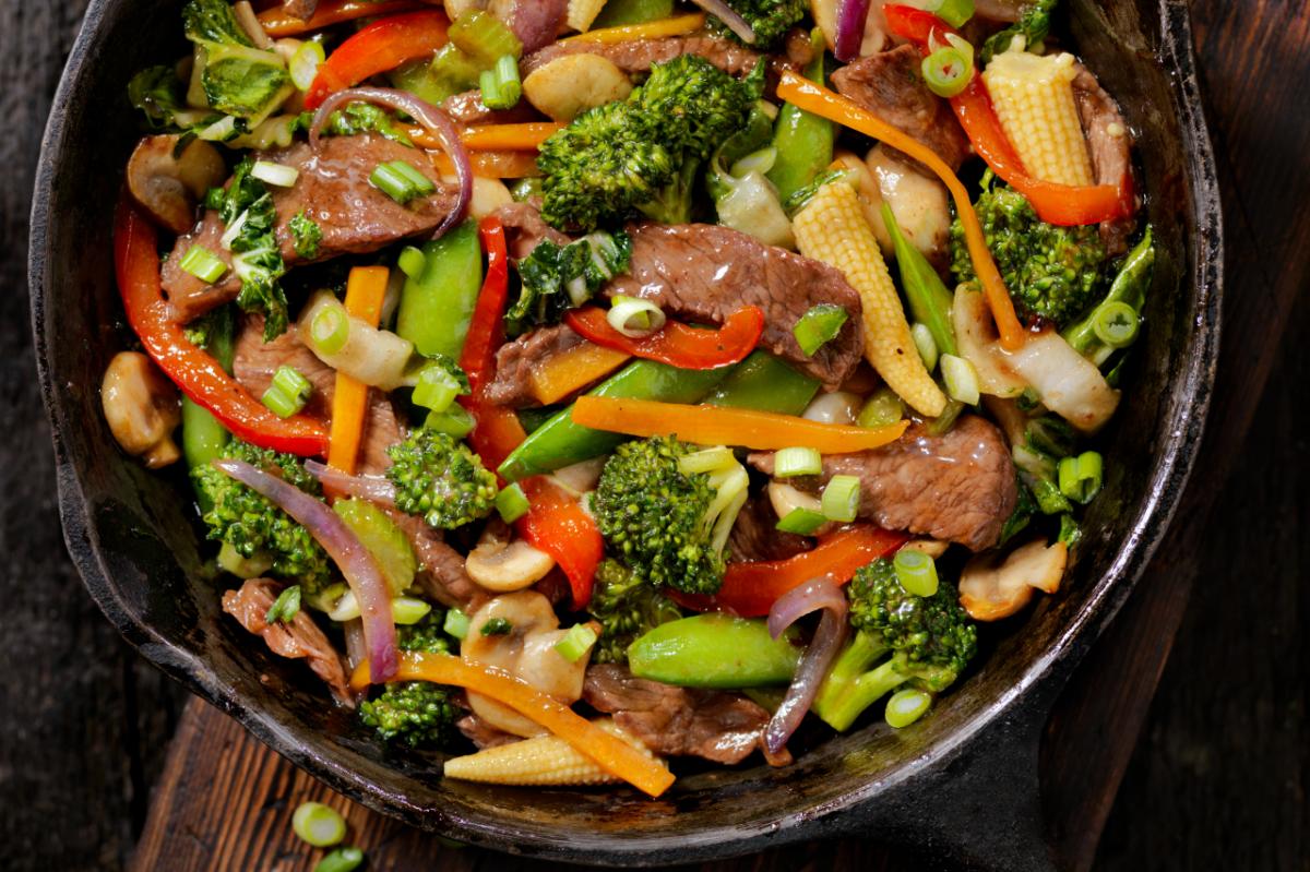 Beef, Cashews And Broccoli With Rice