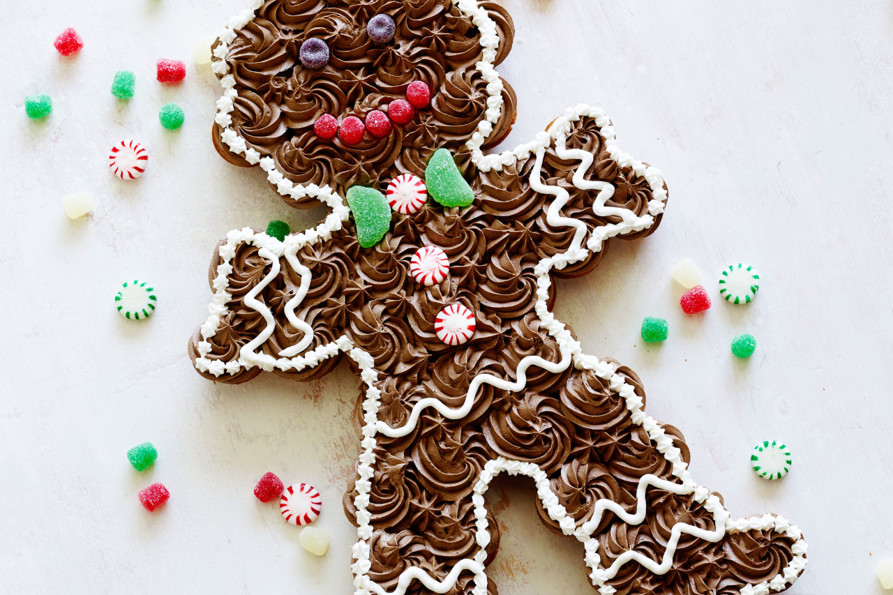 The Big Bake Gingerbread Recipes Food Network Canada   Pull Apart Gingerbread Man 