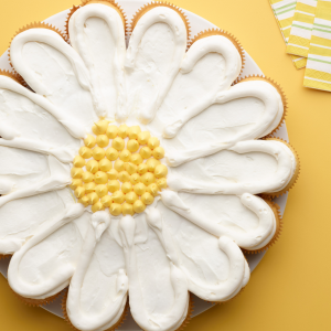 19 Beautiful Cake Recipes to Bake on Rainy Spring Days