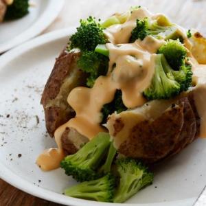 Instant Pot Baked Potatoes with Broccoli and Cheddar