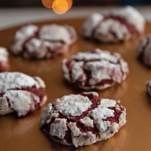 The Pioneer Woman's Red Velvet Crinkle Cookies