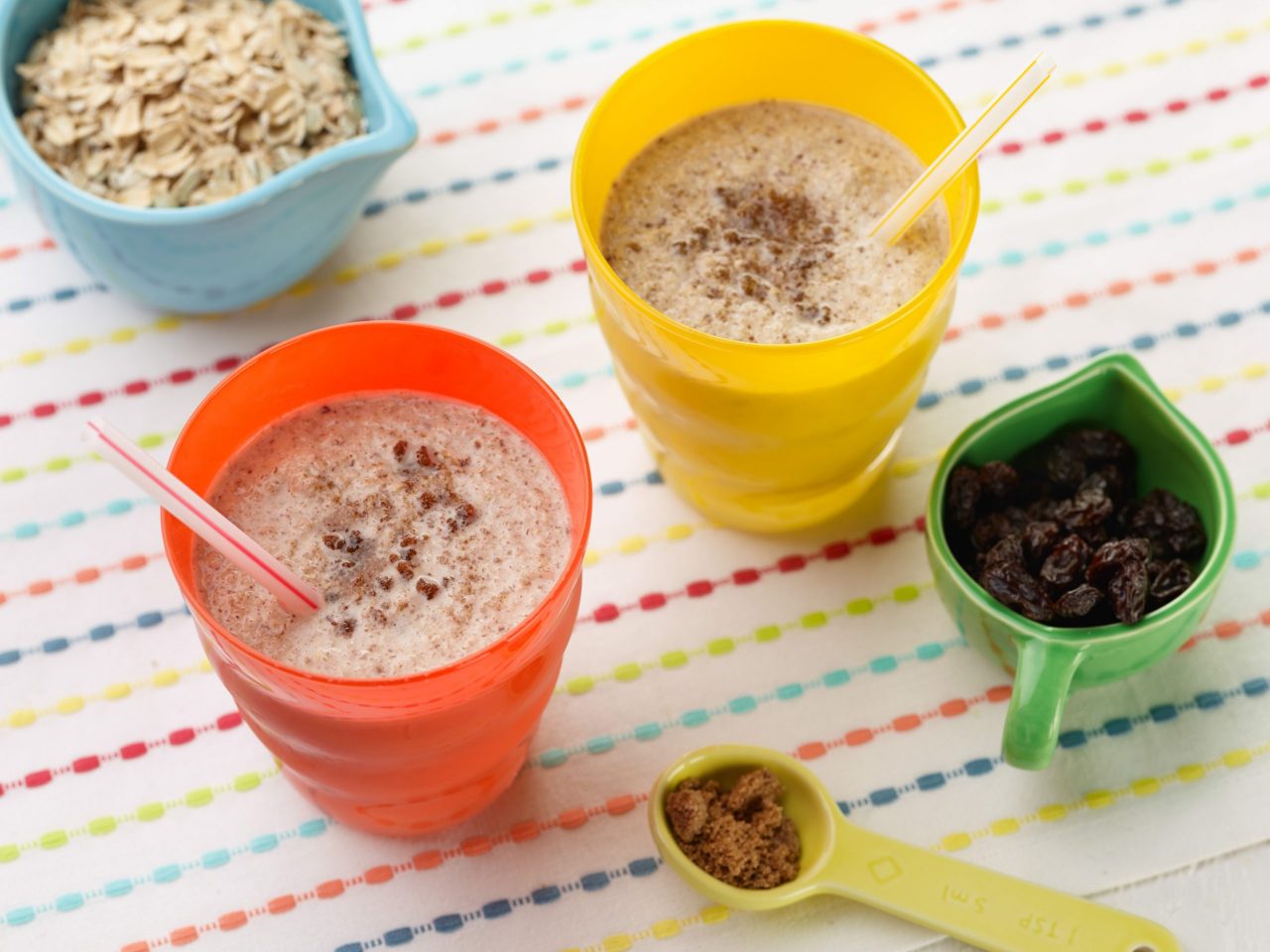 Food Network Kid's: Kids Can Make Oatmeal Cookie Smoothie
