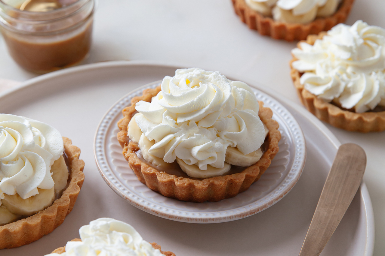 Close-up of Banoffee tartlets on a plate