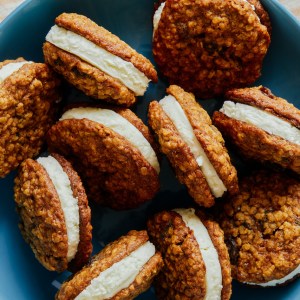 Oat Milk and Oatmeal Cookie Ice Cream Sandwiches