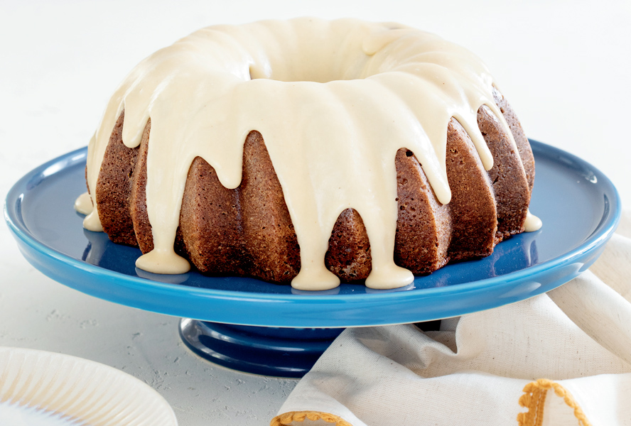 Gingerbread Bundt Cake with Ginger and Cinnamon Glaze