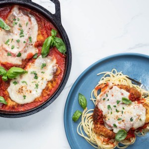 Lazy One-Pan 30-Minute Chicken Parmigiana Your Weeknight Needs