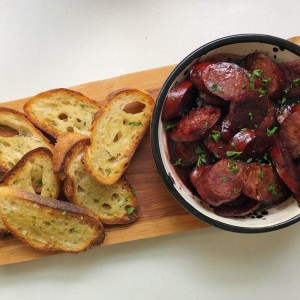 The Best Way to Cook with Wine This Season: Chorizo al Vino Tinto