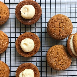 These Chewy Gingerbread Eggnog Sandwich Cookies are a New Christmas Classic