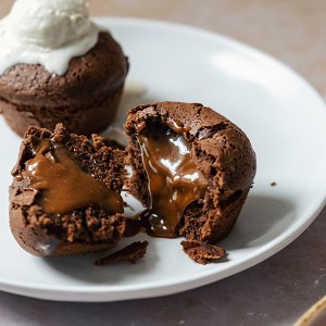 These Warm Salted Caramel Lava Cakes Only Require 8 Ingredients (Easiest Holiday Dessert Ever!)