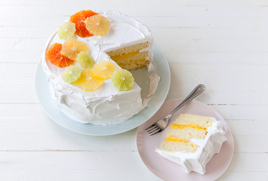 slice-Lemon-Meringue-Cake