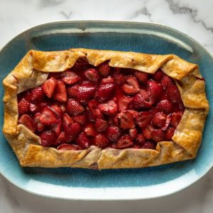 Ree Drummond’s Rustic Strawberry Tart is a Taste of Summer