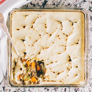 Vegan Shepherd’s Pie with Crispy Cauliflower Crust