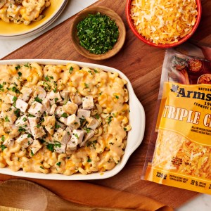 Mac and Triple Cheese Topped with Grilled Chicken is the Comfort Food You Need
