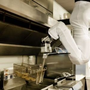Meet the World’s First Autonomous Robotic Kitchen Assistant