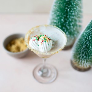 This Gingerbread Martini is the Perfect Holiday Cocktail