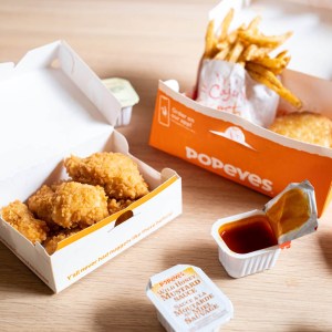 The New Popeyes Nuggets Have Arrived In Canada — And We Tried Them First