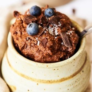 This Peanut Butter Vegan Mug Cake Can Be Made in Just 3 Minutes!