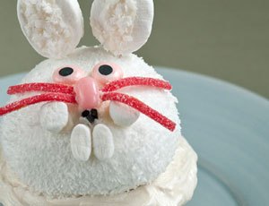 Snow Bunny Cupcake