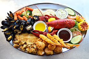 10 Tasty Canadian Spots for Fresh Seafood Boils