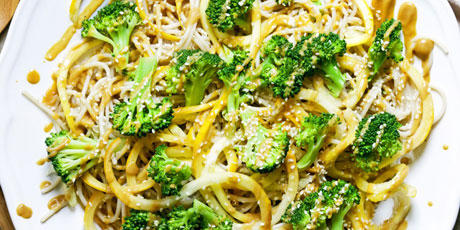 Broccoli &amp; Noodles with Squash Teriyaki Sauce