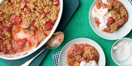 Anne Burrell's Strawberry Rhubarb Crisp