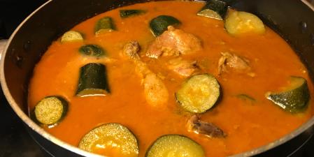 Chicken Curry with Zucchini