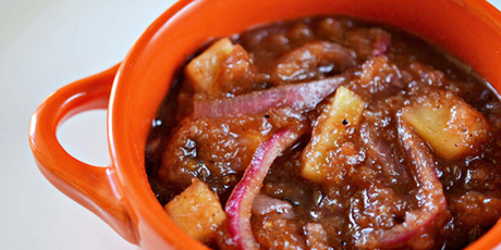 Date, Apple and Red Onion Chutney