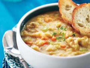 Québécois-Style Pea Soup