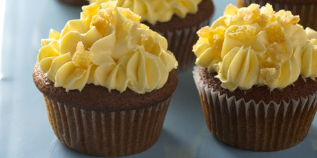 Bobby Flay's Gingerbread Cupcakes with Caramelized Mango Buttercream