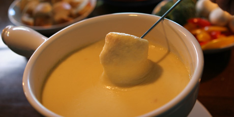Cheese Fondue with Veggies and Bread