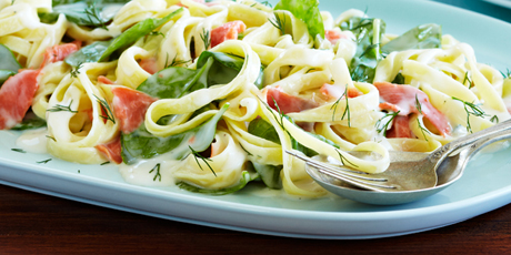 Fettuccine with Smoked Salmon and Dill Cream Sauce