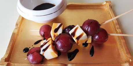 Fruit and Cheese Bites with Balsamic Syrup