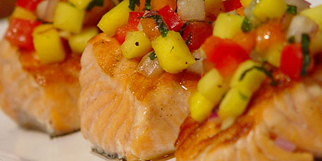 Grilled Salmon Filets With Papaya Salsa