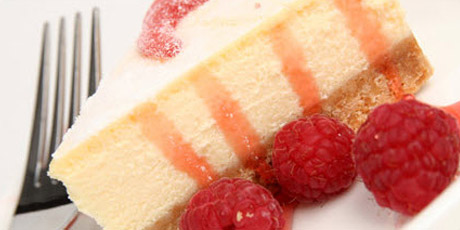 Lemon Cheesecake with Raspberry Sauce