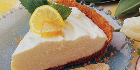 Lemon Ginger Cheesecake Pie