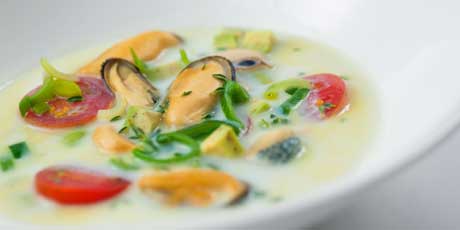 Mussel Soup with Avocado, Tomato and Dill