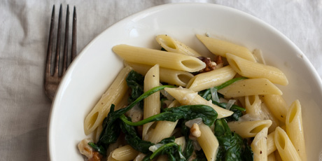 Penne with Gorgonzola, Spinach, and Walnuts