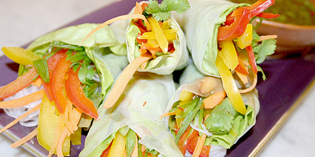 Salad Rolls with Hot and Sour Dipping Sauce