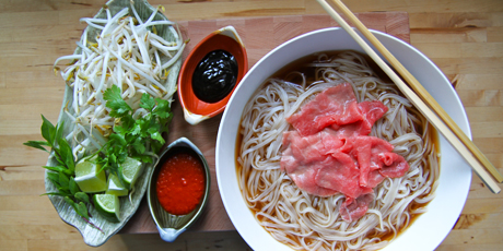 raw beef pho