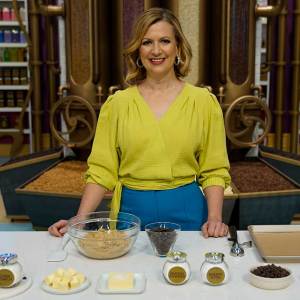 Anna Olson's Best Secrets for Mastering Chocolate Chip Cookies
