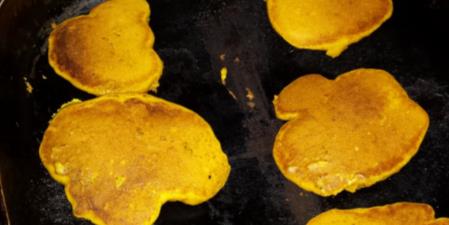 Pumpkin-Flax Pancakes