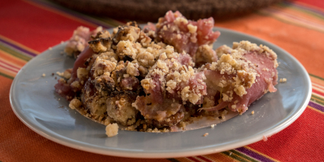 Red Wine Cooked Apples with Pecan Crumble