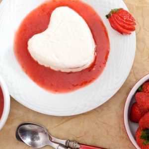 Strawberry Coeur à la Crème is a Swoonworthy Valentine’s Dessert