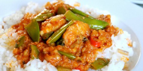 Slow Cooker Thai Curry with Basmati Rice and Snap Peas