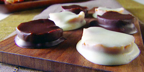 Almond and Chocolate Clusters