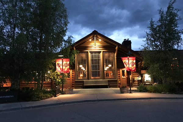 Alberta: Lake Louise Railway Station & Restaurant