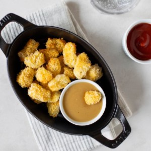 Love Poutine? Try These Air Fryer Cheese Curds with Gravy ASAP