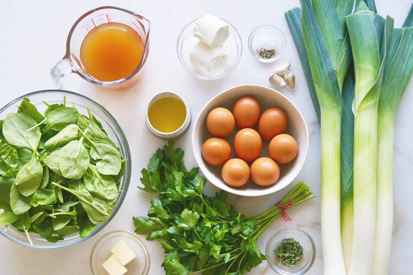 Ingredients for leek and spinach shakshuka