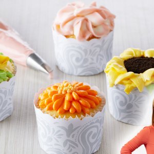 Anna Olson's Easy Cupcake Decorating Guide for Beginners