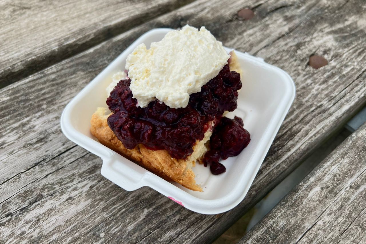 berry bannock with whipped dream